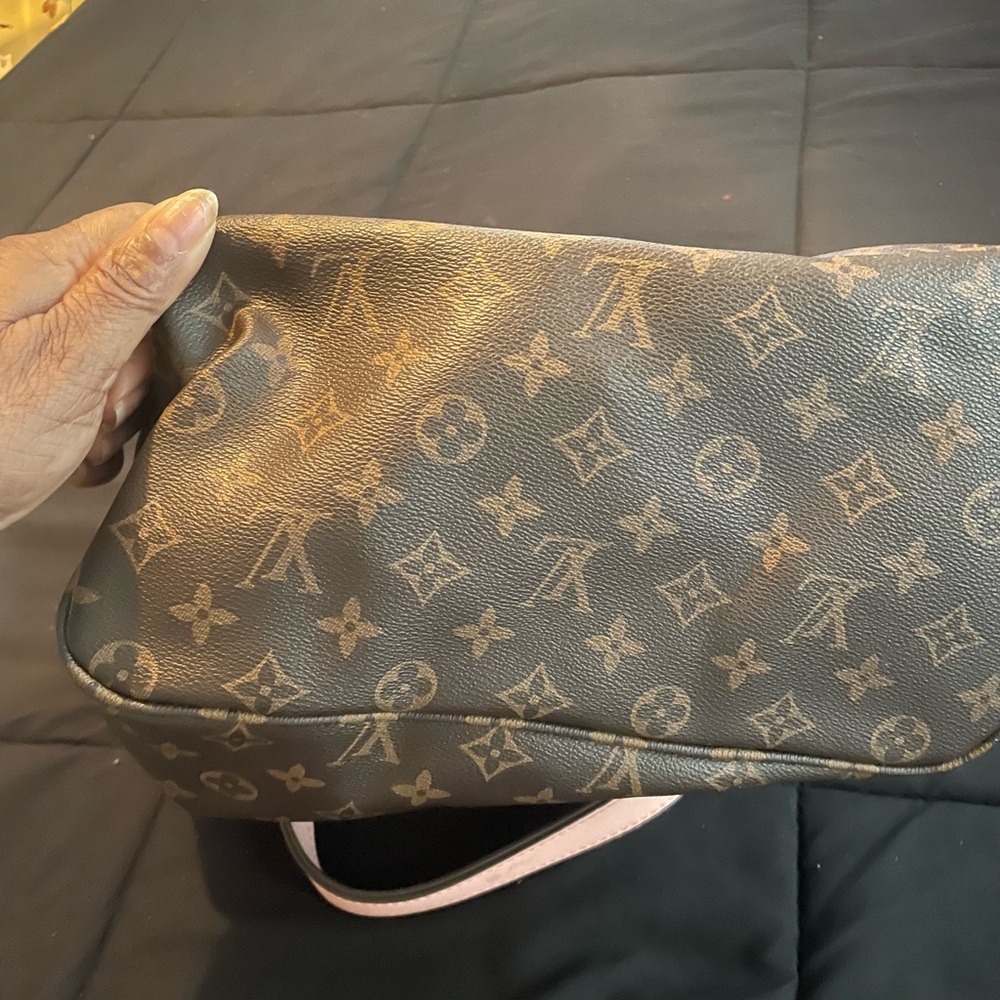 Louis Vuitton Dark Brown Monogram Shoulder Bag with Pink Accents ( look alike) - Picture 4 of 5